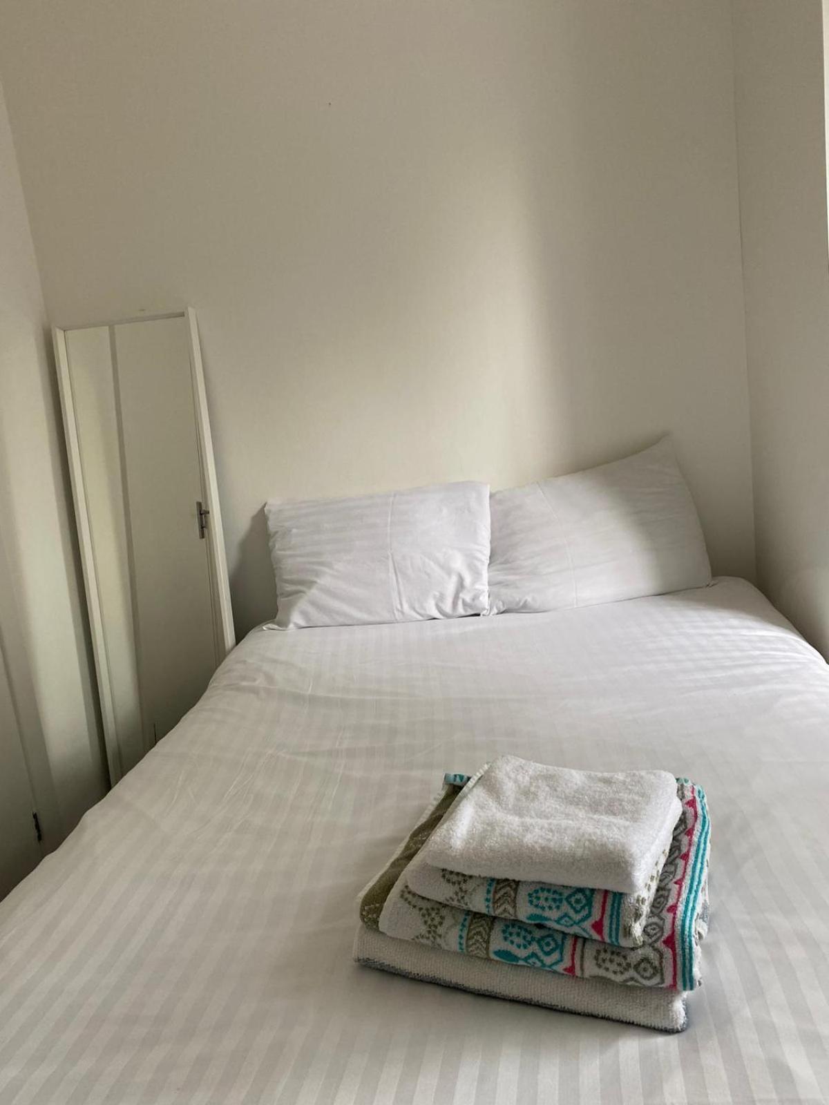 Waylen Street Suites Reading Pokoj fotografie